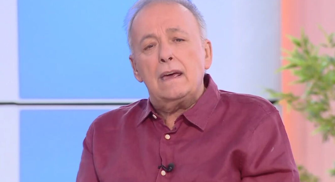 mikroutsikos166
