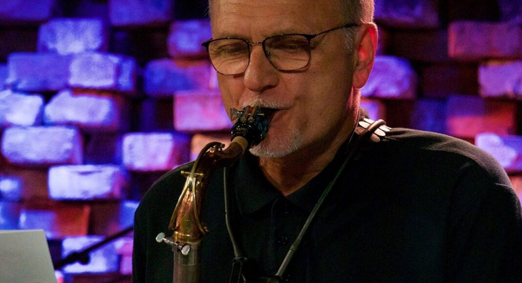 6095122aea304740a01c8f5c8e26dcc3