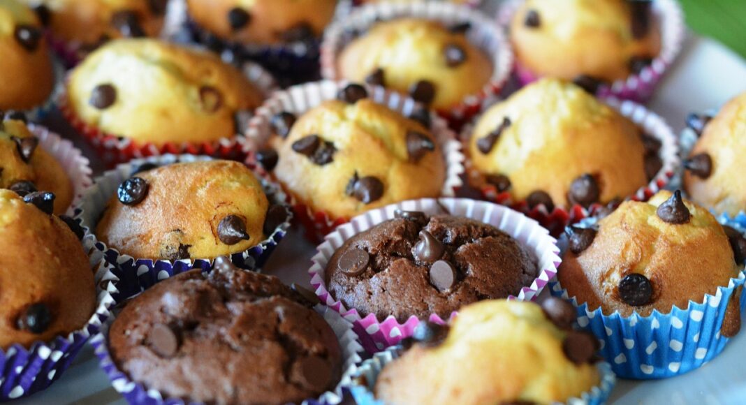 cupcakes-2176182-1280